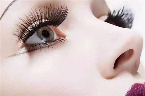 睫毛怎么夾才會翹 睫毛怎么夾才會翹