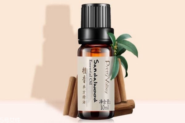 檀香精油哪個(gè)牌子好 檀香精油的功效與用法用量 檀香精油哪個(gè)牌子好 檀香精油的功效與用法用量