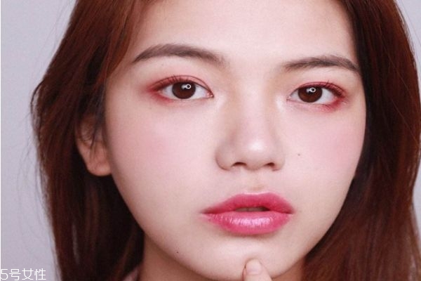 櫻花妝怎么畫 最流行的櫻花妝容 櫻花妝怎么畫 最流行的櫻花妝容