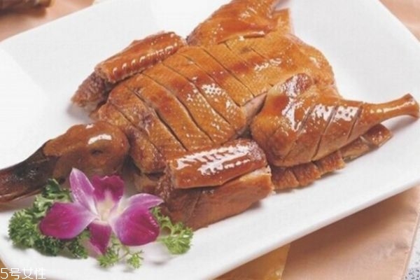 孕婦能吃鴨肉嗎 孕婦吃鴨的注意事項(xiàng) 孕婦能吃鴨肉嗎 孕婦吃鴨的注意事項(xiàng)