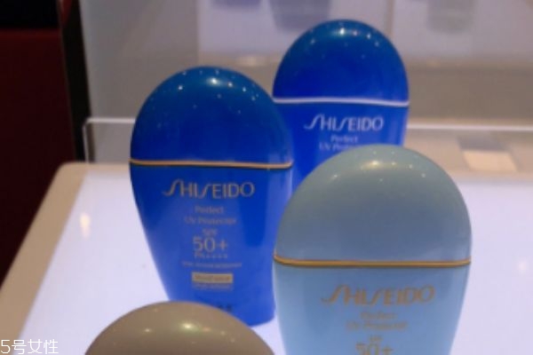 資生堂藍胖子多少錢 超好用的物理防曬 資生堂藍胖子多少錢 超好用的物理防曬