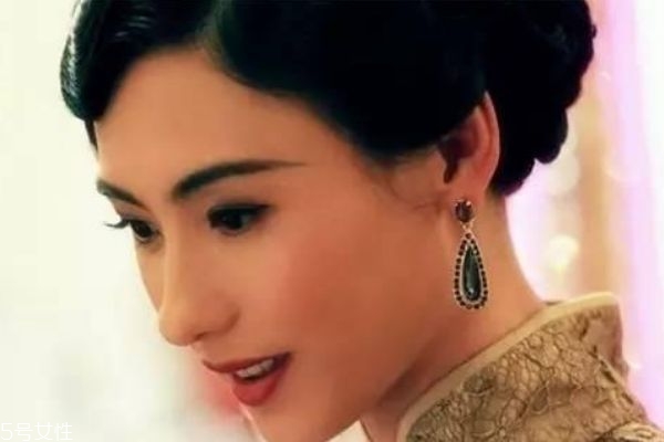 旗袍妝眼影畫法 旗袍妝容教程 旗袍妝眼影畫法 旗袍妝容教程