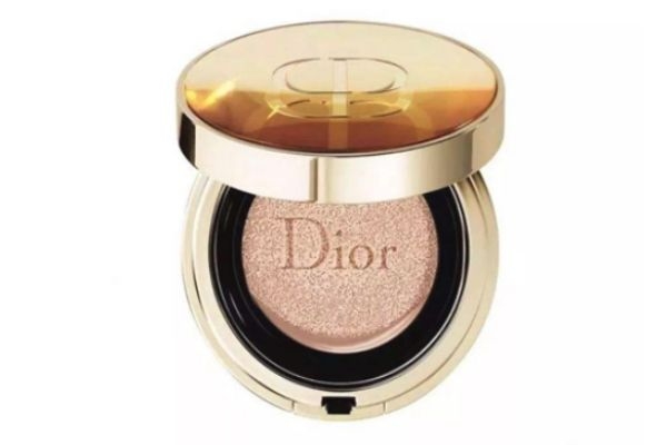 防曬和氣墊哪個(gè)先用 先用防曬還是氣墊 防曬和氣墊哪個(gè)先用 先用防曬還是氣墊