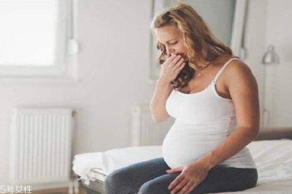 孕婦便秘可以揉肚子嗎 要注意手法 孕婦便秘可以揉肚子嗎 要注意手法