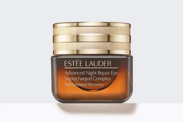 眼霜的作用大嗎 眼霜用了長脂肪粒 眼霜的作用大嗎 眼霜用了長脂肪粒