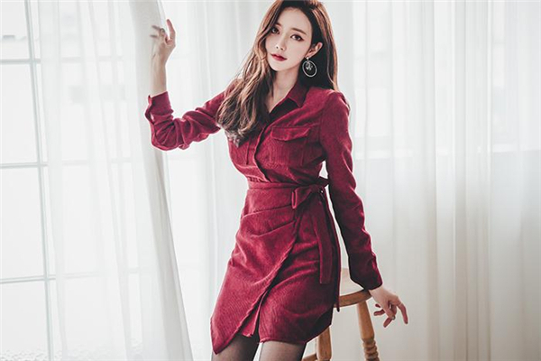 棗紅色是什么顏色 棗紅色衣服搭配技巧 棗紅色是什么顏色 棗紅色衣服搭配技巧