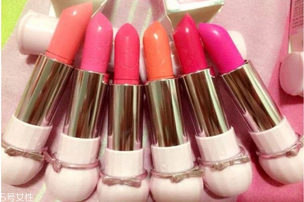 愛麗小屋口紅怎么樣 愛麗小屋那時(shí)花開口紅測評 愛麗小屋口紅怎么樣 愛麗小屋那時(shí)花開口紅測評