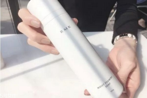 清潔毛孔的洗面奶有哪些 清潔力度強(qiáng)的洗面奶 清潔毛孔的洗面奶有哪些 清潔力度強(qiáng)的洗面奶