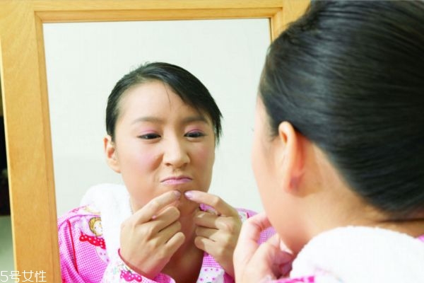 青春痘疤怎么快速消除 青春痘疤怎么快速消除