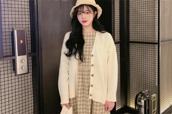 初戀風(fēng)格怎么搭配 初戀風(fēng)穿搭技巧 初戀風(fēng)格怎么搭配 初戀風(fēng)穿搭技巧