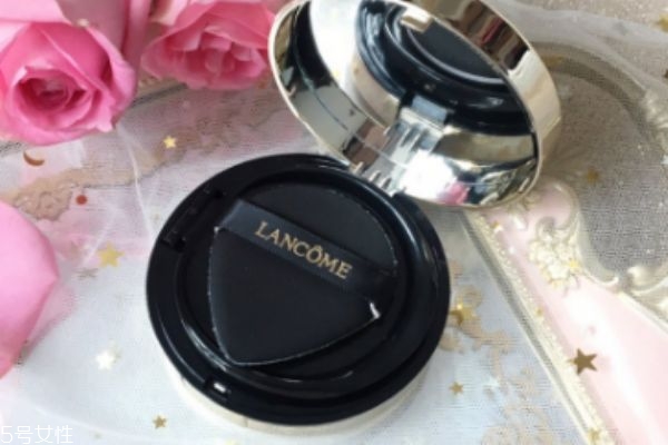 蘭蔻菁純氣墊和阿瑪尼氣墊哪個(gè)好 按照膚質(zhì)選擇 蘭蔻菁純氣墊和阿瑪尼氣墊哪個(gè)好 按照膚質(zhì)選擇