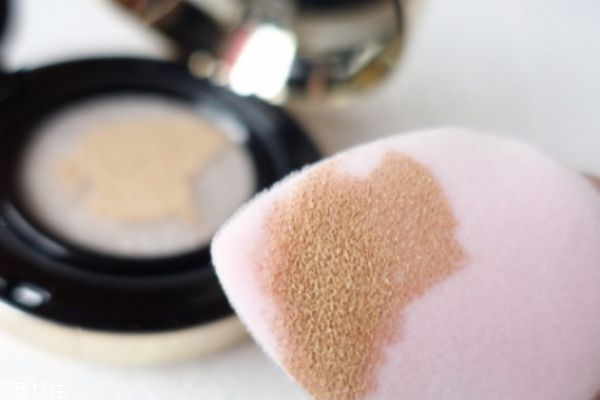 蘭蔻菁純氣墊適合油皮嗎 秒變奶油肌 蘭蔻菁純氣墊適合油皮嗎 秒變奶油肌