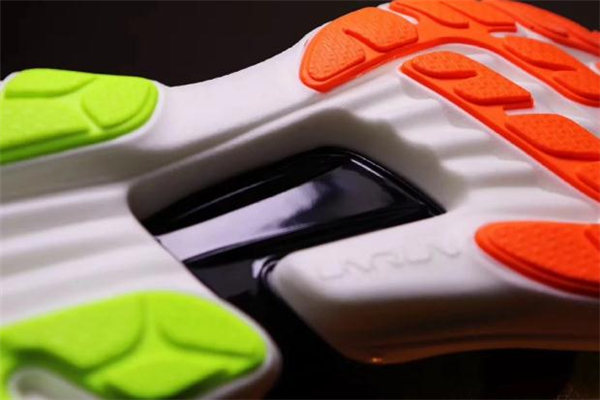 李寧超輕16多少錢 超輕16代跑鞋價格 李寧超輕16多少錢 超輕16代跑鞋價格