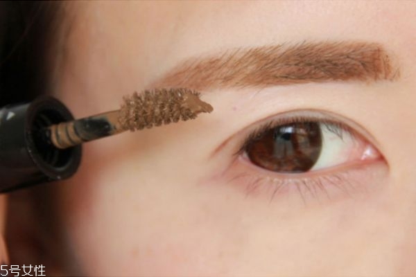 珂萊歐液體眉筆怎么用 珂萊歐液體眉筆使用方法 珂萊歐液體眉筆怎么用 珂萊歐液體眉筆使用方法