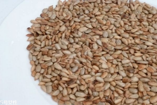 瓜子仁怎么做菜 瓜子仁的家常做法 瓜子仁怎么做菜 瓜子仁的家常做法