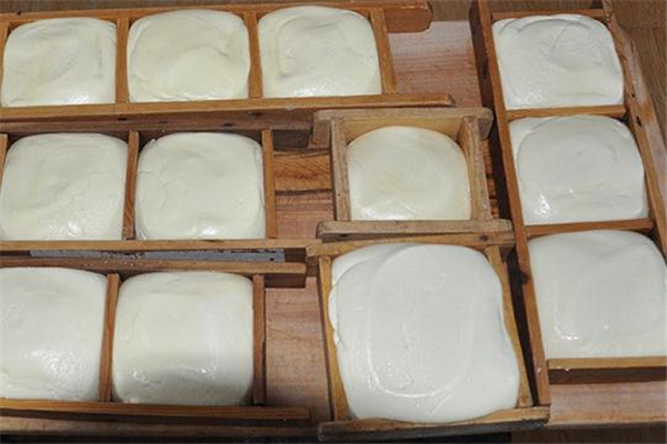 奶豆腐是軟的還是硬的 和時間有關(guān)