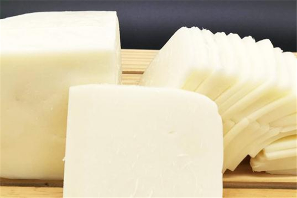 奶豆腐是軟的還是硬的 和時間有關(guān)