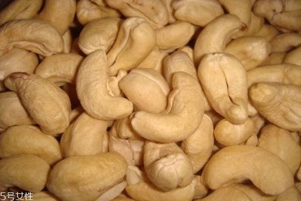 腰果不能和什么一起吃 糖尿病人能吃腰果嗎 腰果不能和什么一起吃 糖尿病人能吃腰果嗎