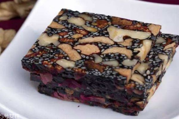 阿膠糕和什么食物相克 這五類食物不能和阿膠同服 阿膠糕和什么食物相克 這五類食物不能和阿膠同服