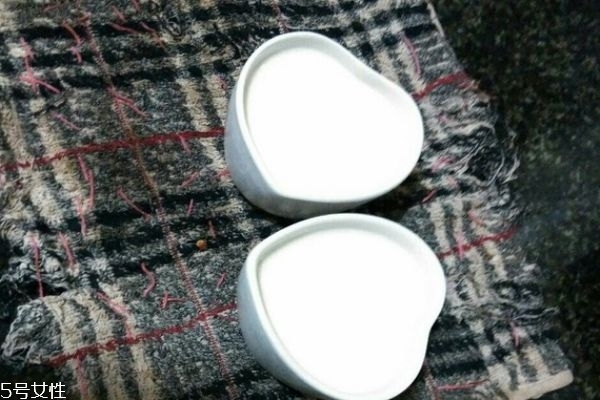 黑米酸奶布丁做法大全 超簡單酸奶布丁 黑米酸奶布丁做法大全 超簡單酸奶布丁