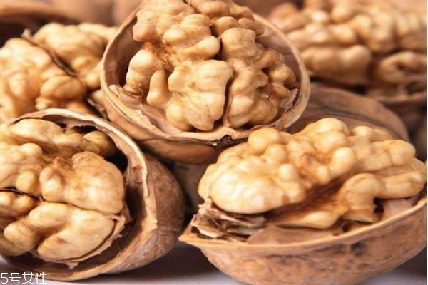 薄皮核桃可以直接吃嗎 薄皮核桃怎么吃 薄皮核桃可以直接吃嗎 薄皮核桃怎么吃