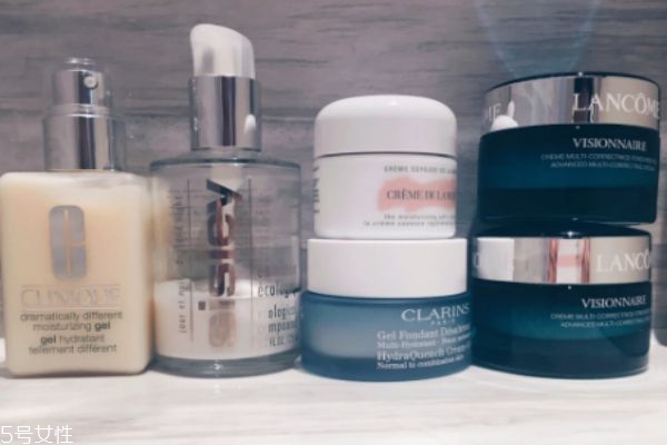 希思黎全能乳液和海藍(lán)之謎哪個好 根據(jù)膚質(zhì)選擇 希思黎全能乳液和海藍(lán)之謎哪個好 根據(jù)膚質(zhì)選擇