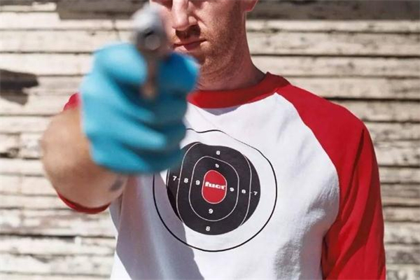 fuct是什么牌子衣服 元老級(jí)潮牌 fuct是什么牌子衣服 元老級(jí)潮牌