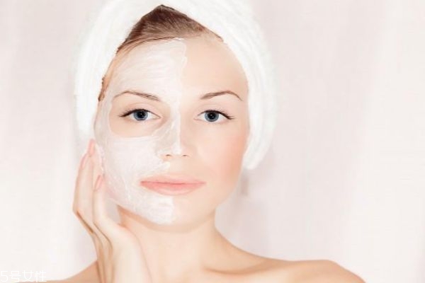 敷完面膜后過多久洗臉 敷完面膜后需不需要馬上洗臉 敷完面膜后過多久洗臉 敷完面膜后需不需要馬上洗臉