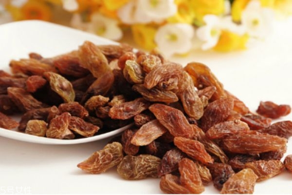 葡萄干要洗了才能吃嗎 葡萄干怎么洗能干凈 葡萄干要洗了才能吃嗎 葡萄干怎么洗能干凈