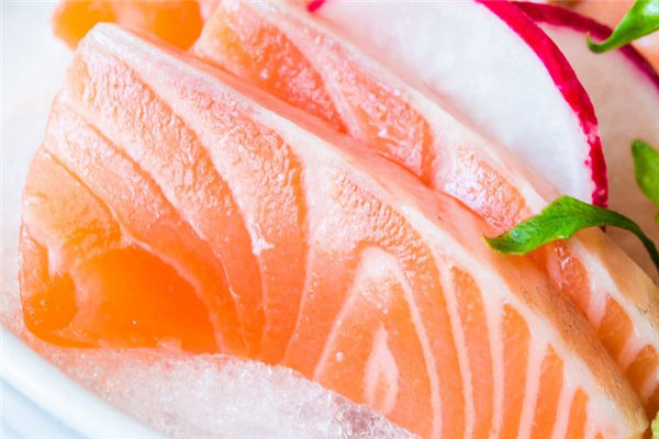 三文魚加檸檬汁腌多久 味道更鮮美 三文魚加檸檬汁腌多久 味道更鮮美