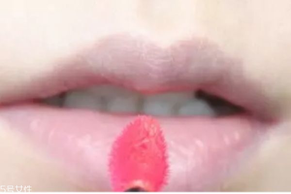 阿瑪尼唇釉怎么涂均勻 阿瑪尼唇釉正確涂抹 阿瑪尼唇釉怎么涂均勻 阿瑪尼唇釉正確涂抹