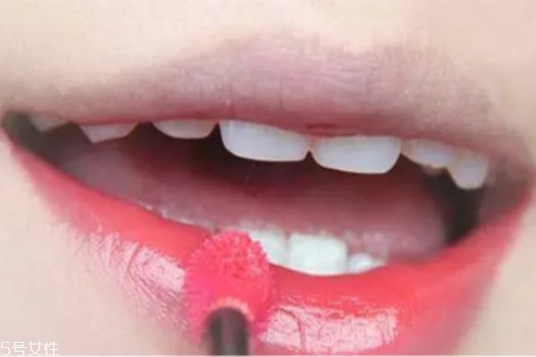 阿瑪尼唇釉怎么涂均勻 阿瑪尼唇釉正確涂抹 阿瑪尼唇釉怎么涂均勻 阿瑪尼唇釉正確涂抹