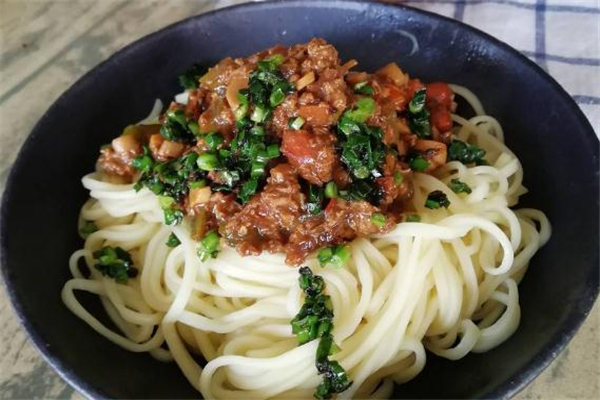 牛肉醬拌面的做法 美味面食攻略 牛肉醬拌面的做法 美味面食攻略