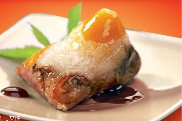 粽子微波爐加熱要多久 微波爐熱粽子的方法 粽子微波爐加熱要多久 微波爐熱粽子的方法