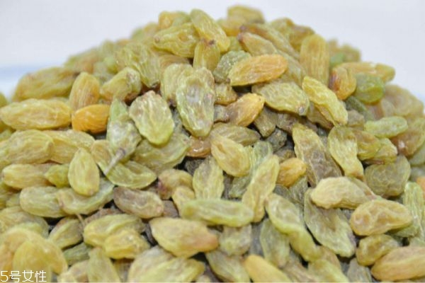 葡萄干功效 葡萄干泡醋的功效 葡萄干功效 葡萄干泡醋的功效