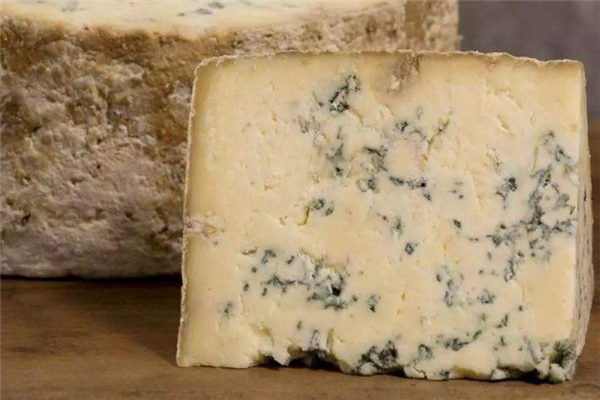 藍(lán)紋奶酪好吃嗎 藍(lán)紋奶酪是什么味道 藍(lán)紋奶酪好吃嗎 藍(lán)紋奶酪是什么味道