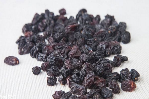 藍(lán)莓果干吃了會(huì)長(zhǎng)胖嗎 藍(lán)莓果干的熱量 藍(lán)莓果干吃了會(huì)長(zhǎng)胖嗎 藍(lán)莓果干的熱量