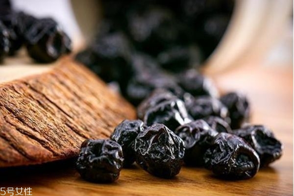 藍莓果干怎么吃 藍莓果干的正確吃法 藍莓果干怎么吃 藍莓果干的正確吃法