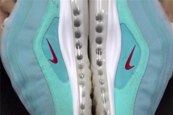 耐克air max 97萬花筒開箱測評 am97萬花筒實(shí)物 耐克air max 97萬花筒開箱測評 am97萬花筒實(shí)物