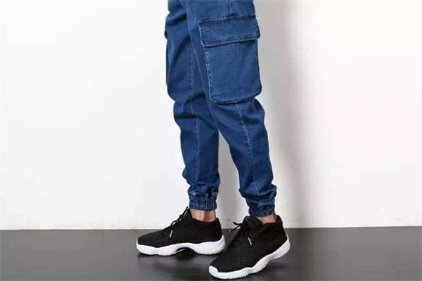 籃球鞋配什么褲子好看 籃球鞋搭配技巧 籃球鞋配什么褲子好看 籃球鞋搭配技巧