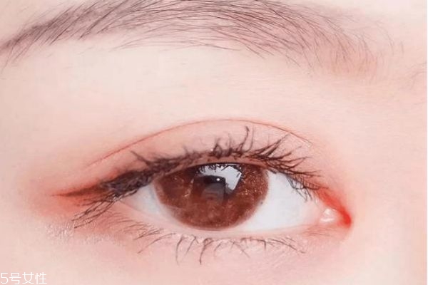 隱形眼鏡含水量多少比較好 隱形眼鏡含水量越高越好嗎 隱形眼鏡含水量多少比較好 隱形眼鏡含水量越高越好嗎