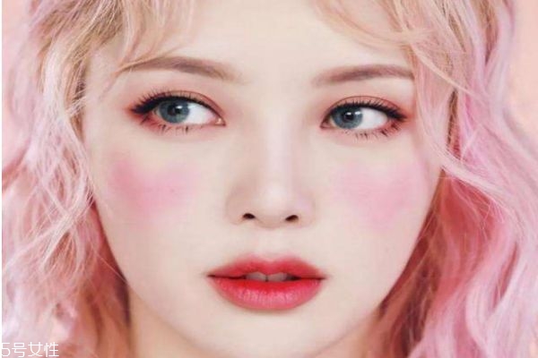 美瞳為什么會(huì)戴著不舒服 美瞳戴著不舒服怎么辦 美瞳為什么會(huì)戴著不舒服 美瞳戴著不舒服怎么辦