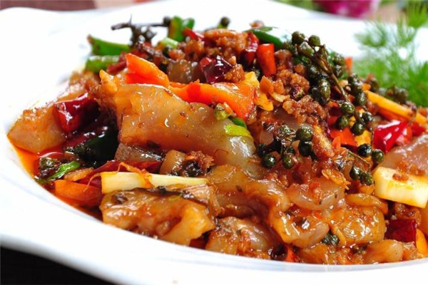 牛蹄筋燉什么好吃 牛蹄筋家常菜譜 牛蹄筋燉什么好吃 牛蹄筋家常菜譜