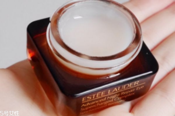 雅詩蘭黛二合一眼霜和藍(lán)光哪個(gè)好 根據(jù)需求選擇