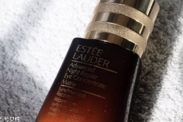 雅詩蘭黛二合一眼霜和藍(lán)光哪個(gè)好 根據(jù)需求選擇