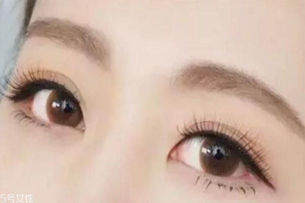 美瞳線(xiàn)適合哪些人 什么人不適合做美瞳線(xiàn)