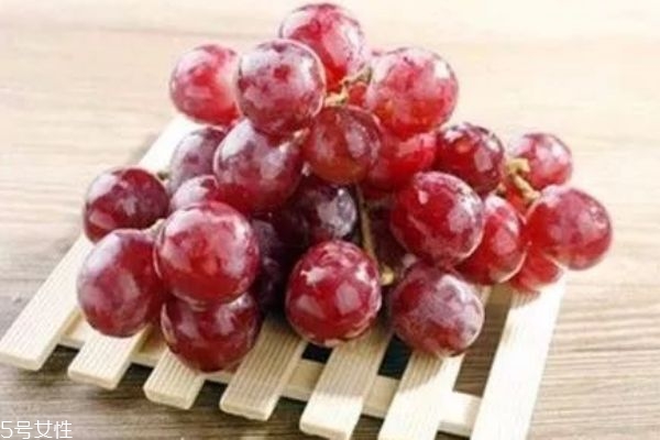 提子吃多了會(huì)發(fā)胖嗎 減肥的時(shí)候少吃