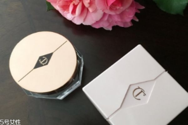 ct魔法面霜功效 讓你的肌膚煥發(fā)光彩 ct魔法面霜功效 讓你的肌膚煥發(fā)光彩