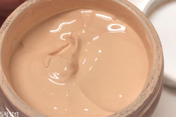 香緹卡未來粉霜好用嗎 偽素顏神器 香緹卡未來粉霜好用嗎 偽素顏神器