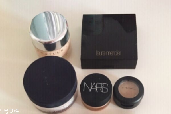 香緹卡未來粉霜價格 可以養(yǎng)膚的粉霜 香緹卡未來粉霜價格 可以養(yǎng)膚的粉霜